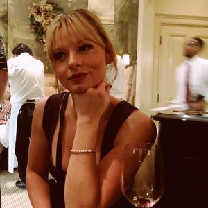 Meet your Posher, Catherine